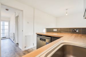 Photo 32- click for photo gallery